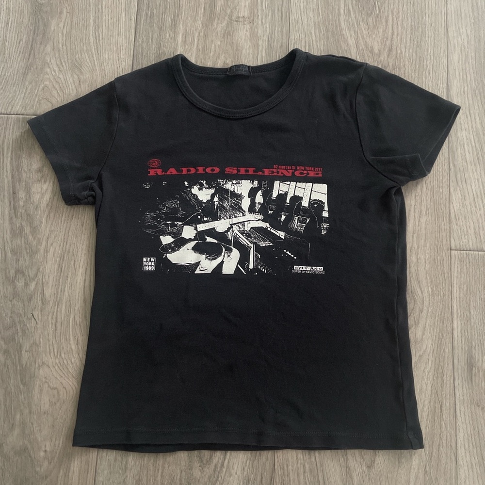 Brandy Melville Black T-Shirt Radio Silence